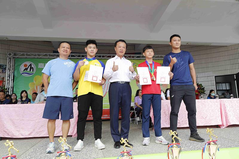 翁章梁出席嘉縣114年中小學運動會開幕典禮