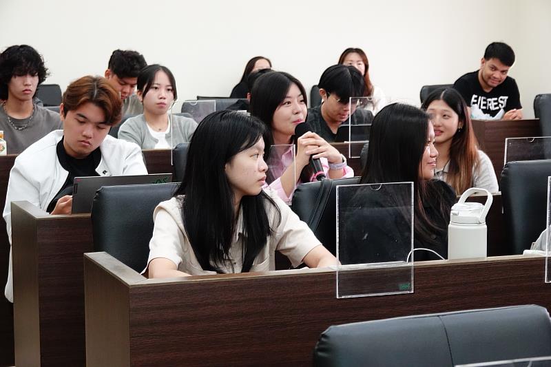 荷蘭海牙飯店管理學院院長Rogier Busser談國際化教育的真諦與挑戰