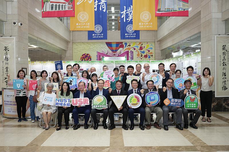 興大高教深耕成果展開幕 展現多元特色領域成果