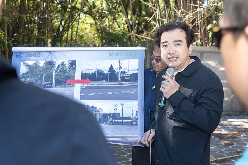 技師現場進行簡報說明。