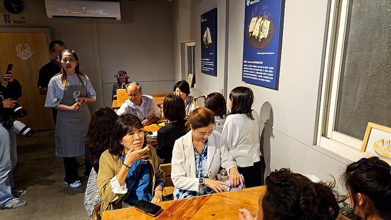 店家改造結合在地工藝 10家「鐵道慢店」煥新登場再出發