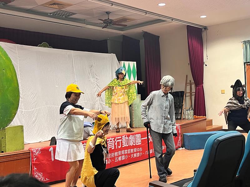 爺爺與小席德