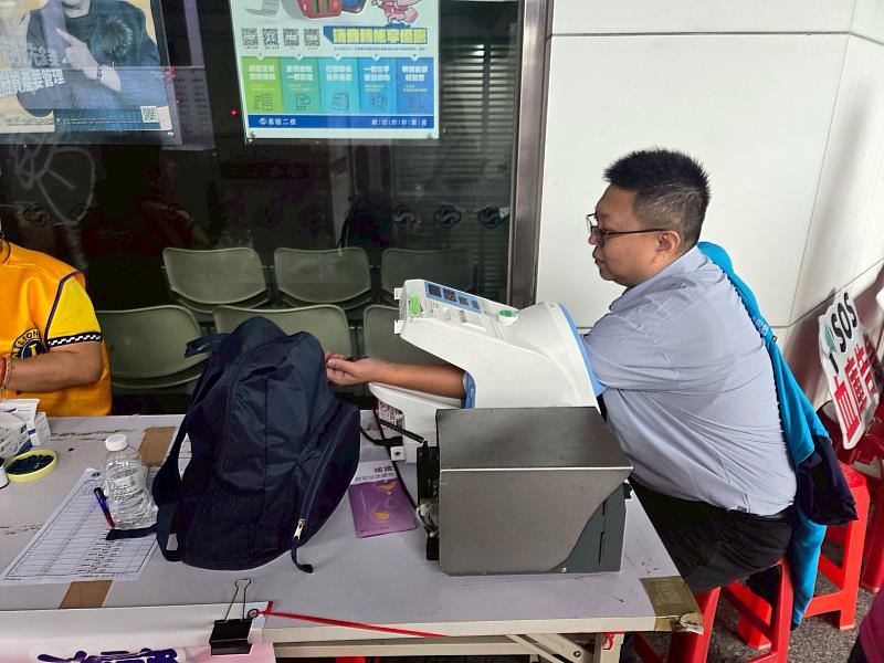 風雨不減熱情！救國團仁愛區團委會「捐血一袋、攜手送愛」 4.4萬cc熱血挹注基隆血庫