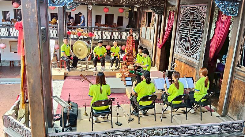 竹塹北管藝術團日前於台中霧峰林家宮保第戲台舉辦年度成果發表