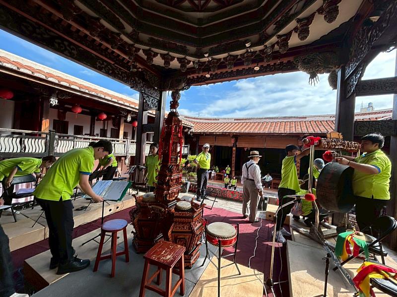 竹塹北管藝術團日前於台中霧峰林家宮保第戲台舉辦年度成果發表