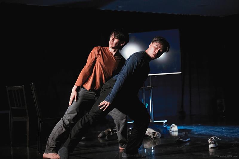 聚合舞《當水落下》劇照（林育全攝影、提供）