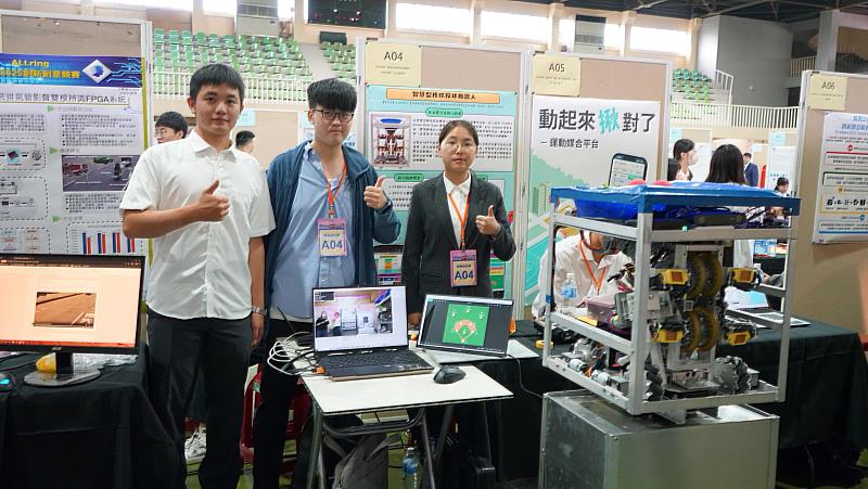 崑大作品「智慧型棒球投球機器人」榮獲大專組不分類金獎