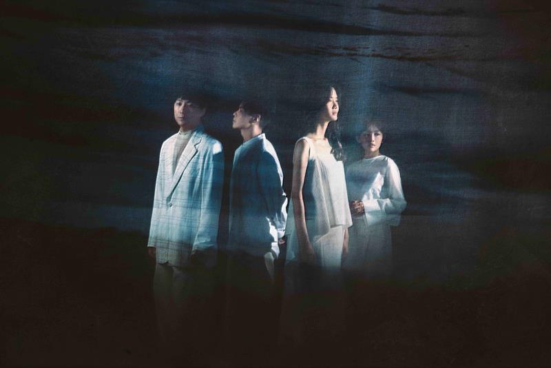 自然系室內樂樂團Cicada推出全新創作專輯《凝視白色的邊界》（Gazing the Shades of White），以8首樂曲譜出一場關於時間、流動與記憶的對話。（圖／風潮音樂　提供）