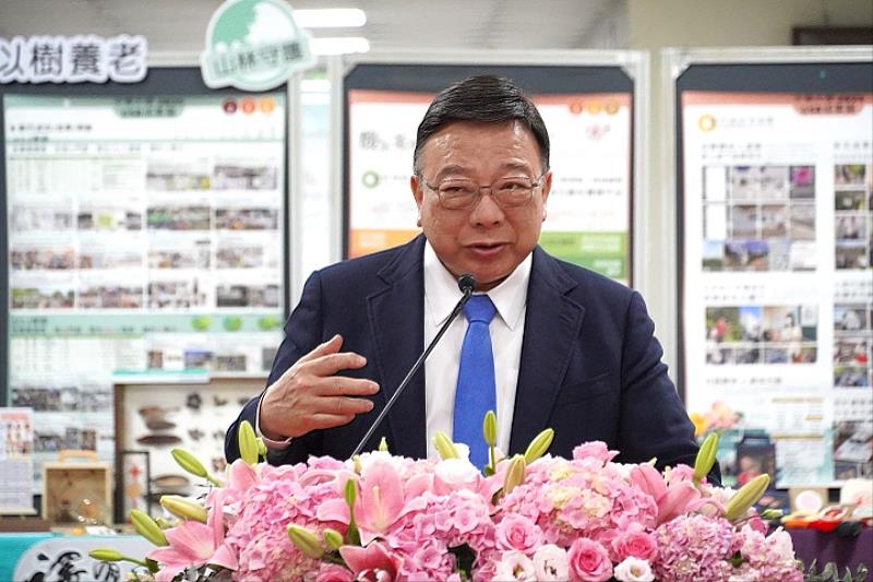 中華大學校長劉維琪分享中華大學十年來深耕SDGs的歷程，強調教育的力量在於喚起人心、啟發行動。