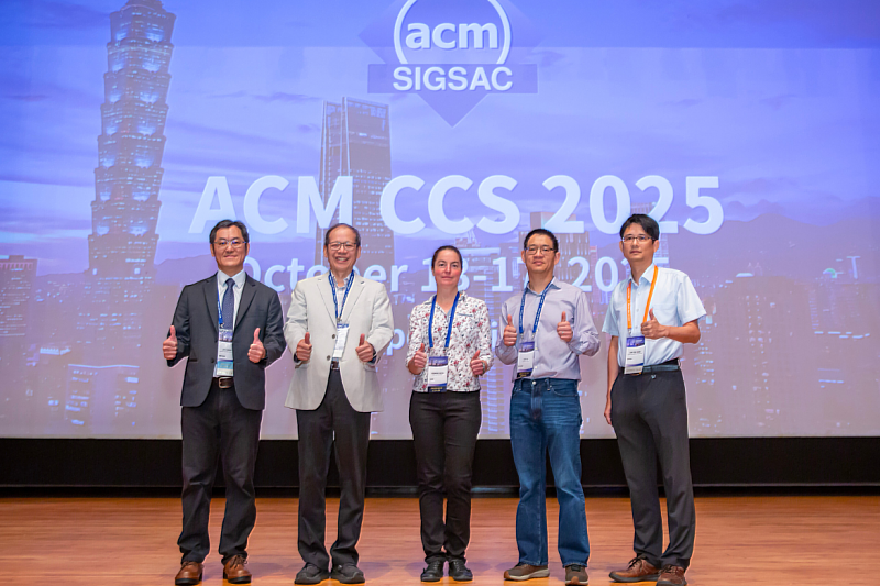 ACM CCS 2025: From left — Prof. Jyh-Cheng Chen (NYCU), Prof. Shiuhpyng Shieh Hsieh (NYCU), Prof. Véronique Cortier (Loria), Prof. David Lie (U of T), and Prof. Chun-Ying Huang (NYCU).