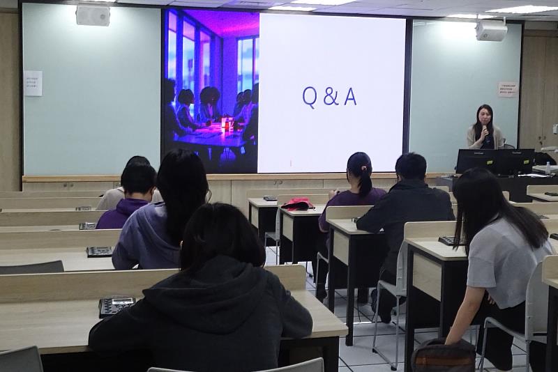 南大英語系講座探討會展語言力 深化學生專業溝通能力