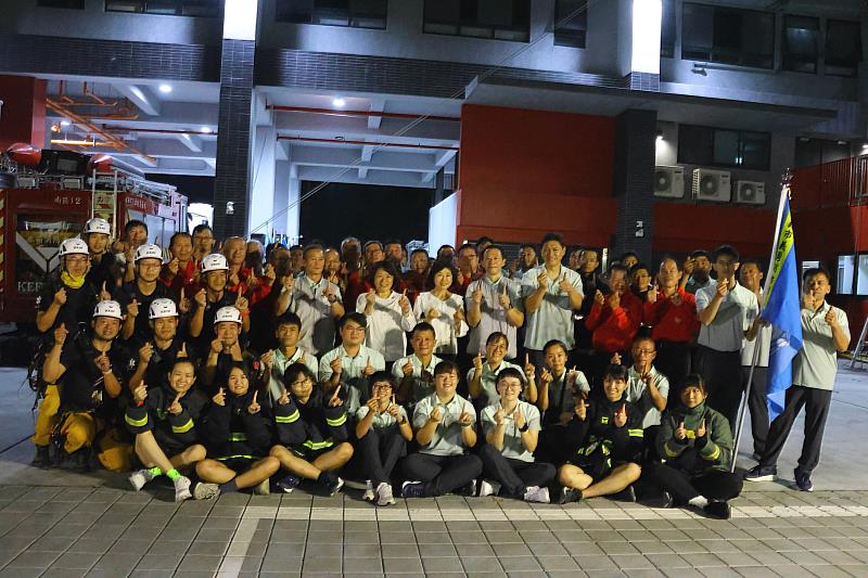 嘉市義勇消防總隊出征全國義消體技能交流活動 黃敏惠市長授旗勉勵