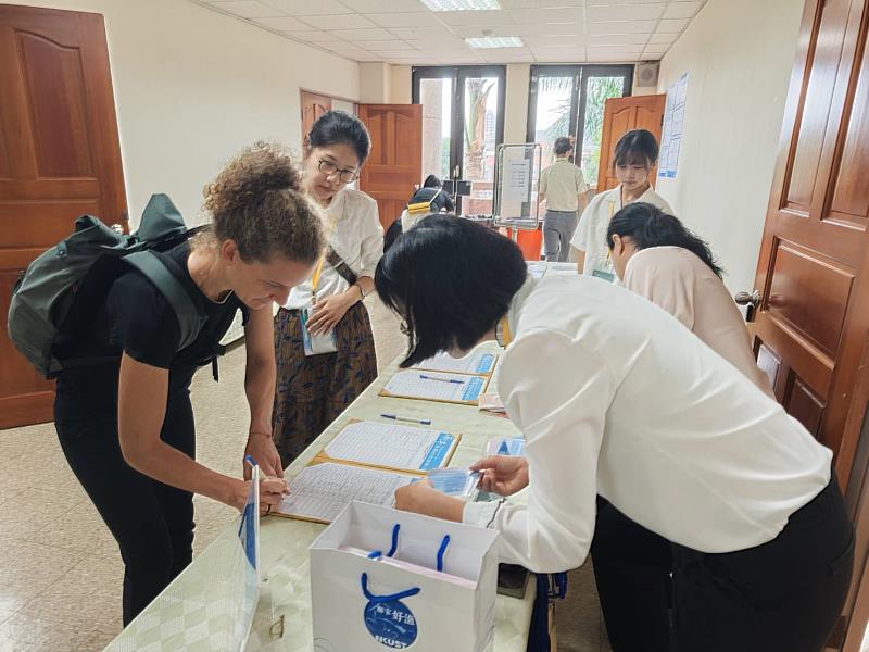 德國基爾大學Meike Stumpp博士親臨與會。