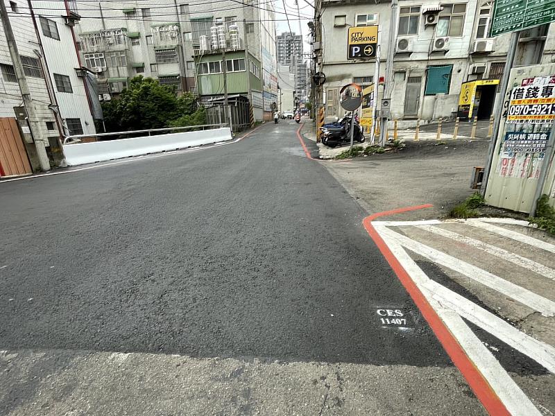 竹市長春街無名橋拓寬完工提升用路人安全。