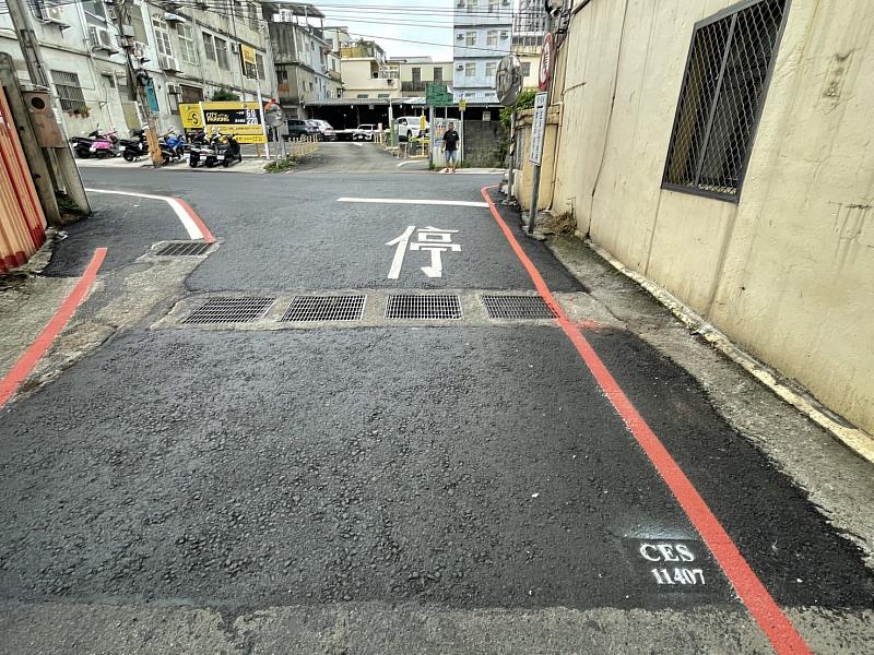 竹市長春街無名橋拓寬完工提升用路人安全。