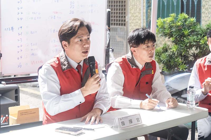 指揮官邱代理市長要求相關單位務必從嚴從速處理。