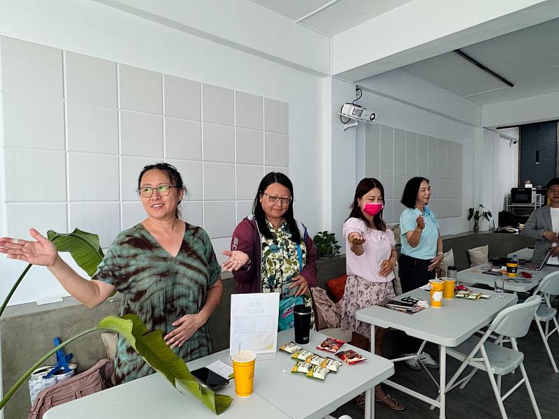 臺東縣府攜手糖廠啟動國際志工英語導覽培訓