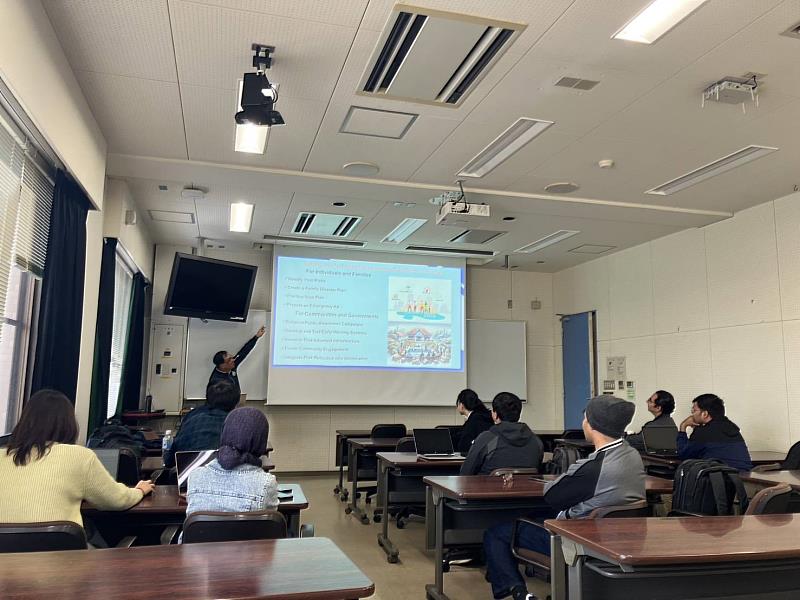 各國研究生討論本國災害防救與臺灣的差義與共同性