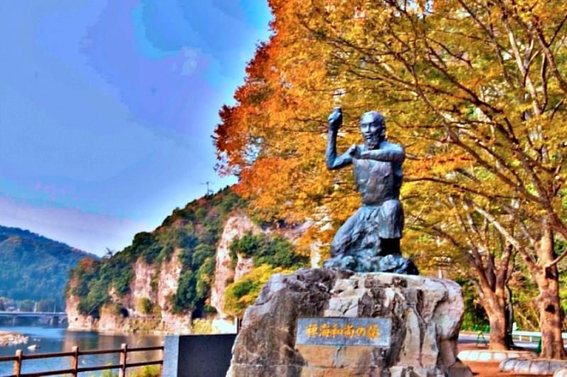 如果只想小試身手,推薦在大約中途的耶馬溪單車休息站租車,從這裡騎至青之洞門10公里約1小時多。