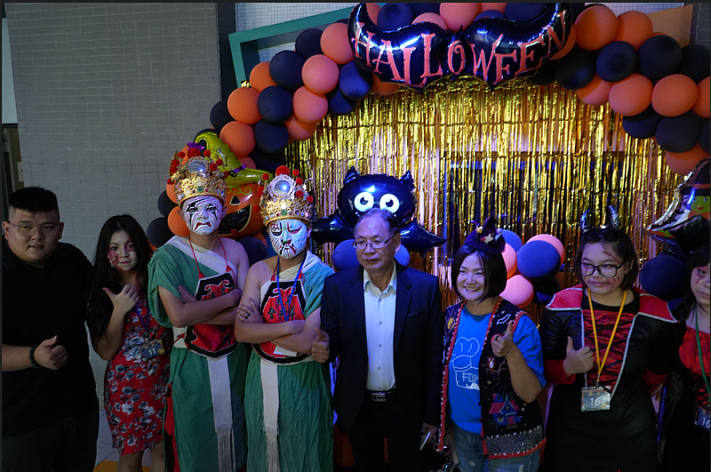 正修科大舉辦全國創意萬聖節調飲暨雕花大賽