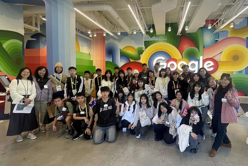 學生參訪幸福企業Google總部