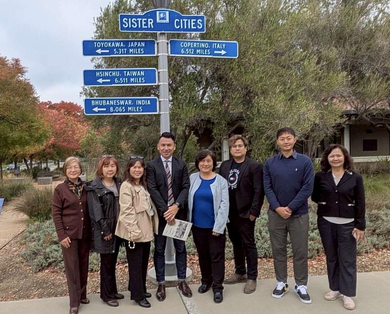 代表團拜會庫市市長，感謝庫市支持姊妹市學生交流活動