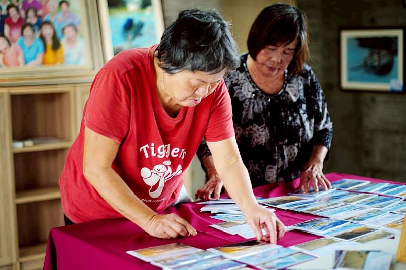 社區千歲藝術家生態油畫展、手作體驗、濕地生態遊程、社區藝術創作及在地風味市集。