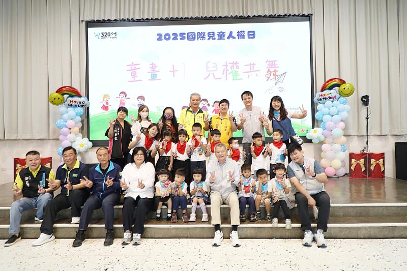 0_林瑞彥副市長頒發獎狀 (1)