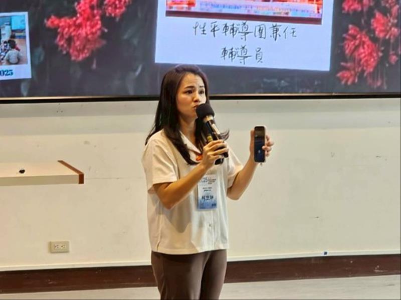 臺中教育大學教師專業碩士學位學程第1屆校友傳承教育實務經驗