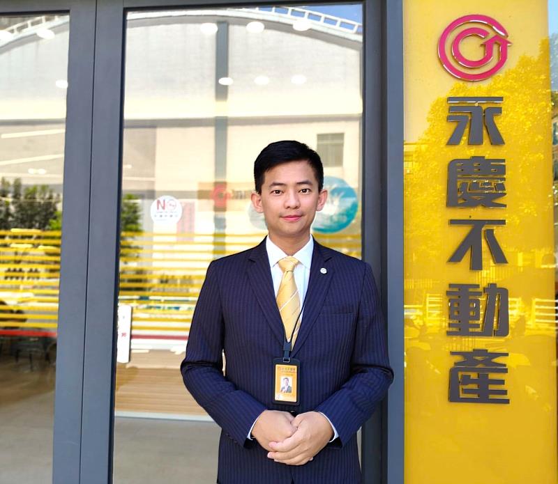 楊凱丞加入永慶不動產後,藉著100%聯賣率,半年就達成近500萬元業績,超越過去一整年。圖片來源:永慶房產集團