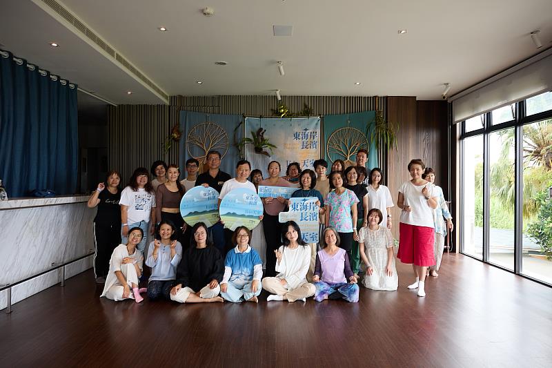 「東海岸長濱 liáo 天室」百人蘇菲旋轉共舞山海