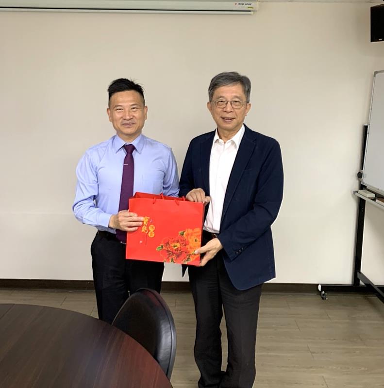 圖3、大仁科大與銘榮元實業股份有限公司合影。