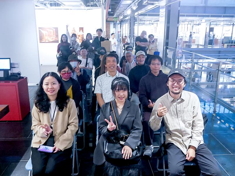 《心象棲地》開幕茶會於鶯歌光點藝術中心圓滿舉行,現場賓客雲集,共同見證董晏伶全新創作的亮相。