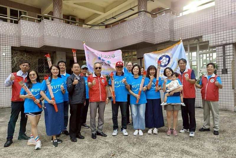 南大127聖火環臺桃園站 世代同行點燃溫暖火光