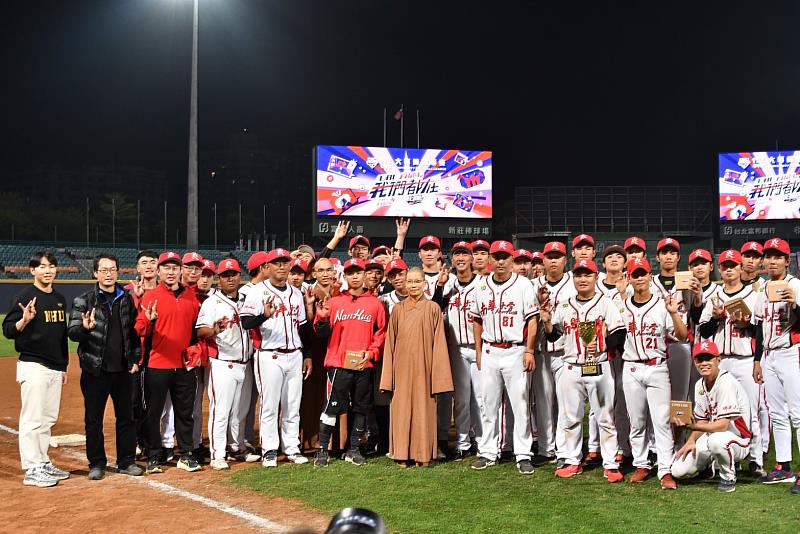 南華大學運動選手展現亮眼成績，棒球隊連續兩年榮獲大專棒球聯賽亞軍。