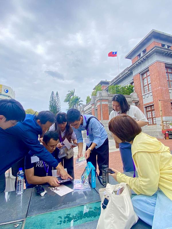 單身聯誼活動結合時下最夯的城市實境解謎遊戲與派對桌遊。