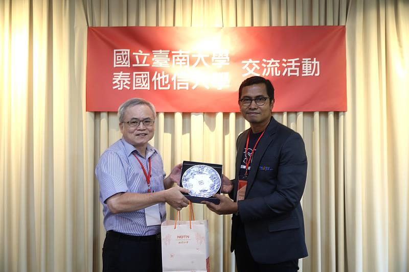 南大國際事務處與藝術學院師長接待他信大學團隊，交流校務發展與國際合作方向。
