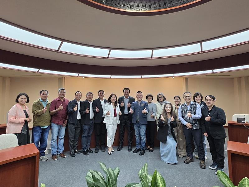 台灣蘭嶼、菲律賓巴丹一家人 原民海洋文化復興運動即將啟航