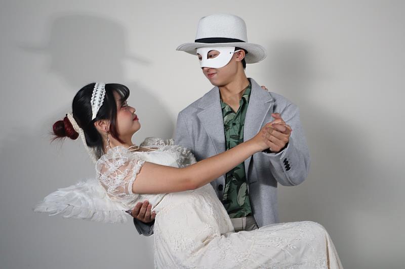 文藻外大五專法文科畢業公演《巴黎魅影》劇照