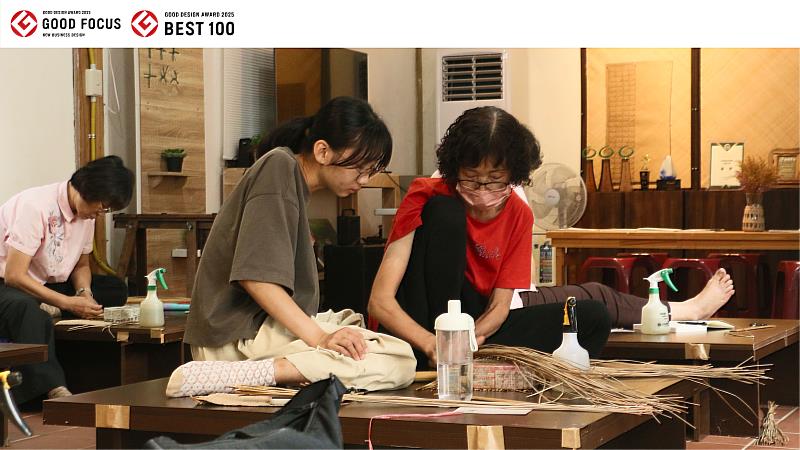 教與學之間，傳遞的不只是技藝，更是文化延續的脈絡。