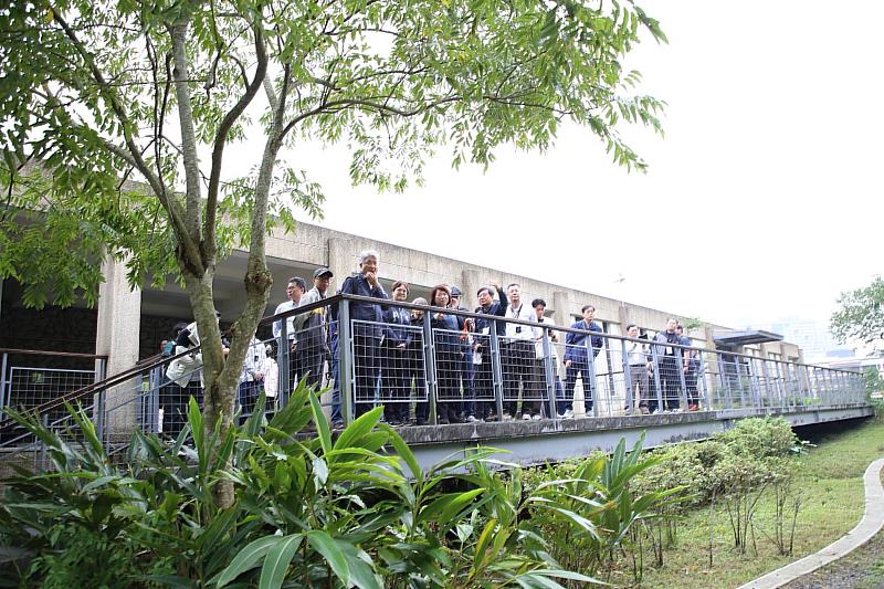 0_黃敏惠市長率隊參訪台北市永春陂 (2)