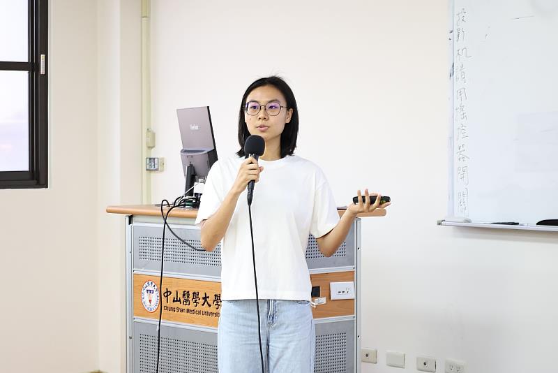 營養系李欣蓉分享赴泰國朱拉隆功大學交流的學習與文化體驗。