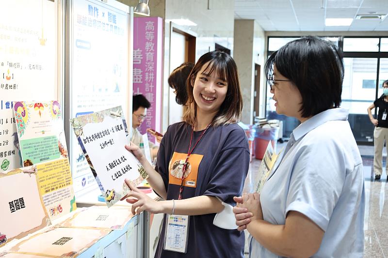 「點一盞光─走進世界」活動引導學生思考多元文化與國際視野。