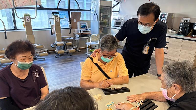 提供病友活動空間，以增添人際、社交機會。圖/陳宏麟醫師提供