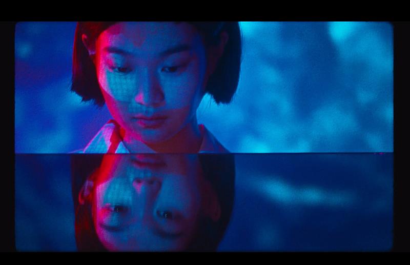 《風流少女殺人事件》為導演洪瑋婷借鏡新浪潮大師楊德昌的經典作，以1980年代臺灣為背景的女性幻想復仇短片，於全球各大影展廣獲好評。（聖地牙哥亞洲電影節提供）