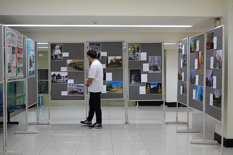 日本熊本大學松永拓己教授在成大展出「熊本大學照片展:從第五高等學校時代到今日」,與專題演講內容相呼應。