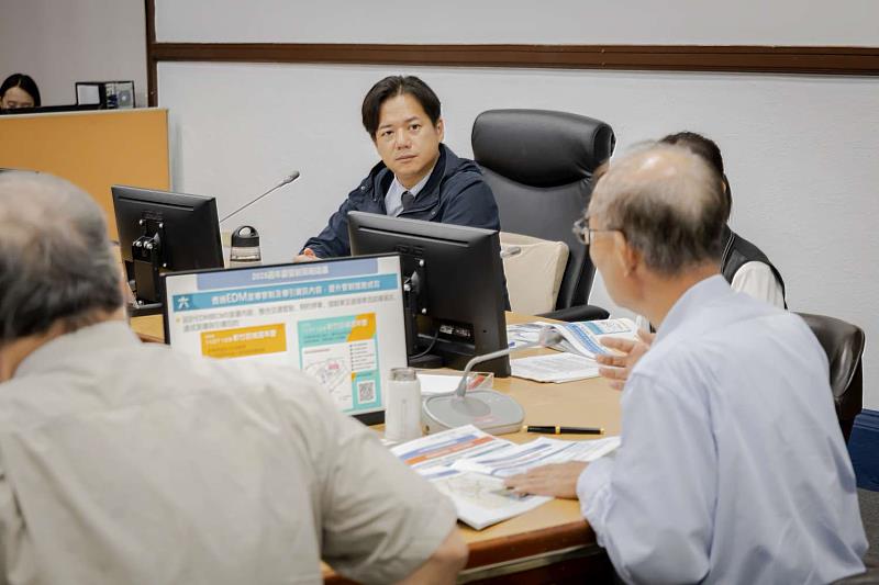 竹市府召開第31次交通改善小組會議,聚焦百貨業週年慶交通。