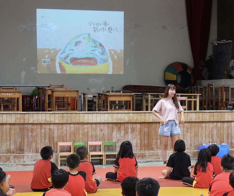 從小養成珍惜水習慣 台東縣環保局推環境繪本鼓勵親子共讀
