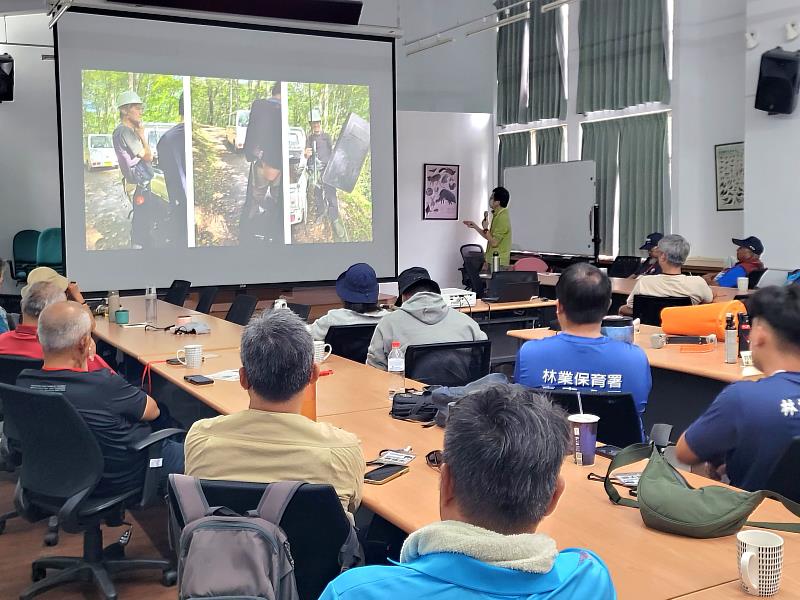 營造人熊平安共存環境 臺東分署黑熊救援訓練 公私協力強化應變能力