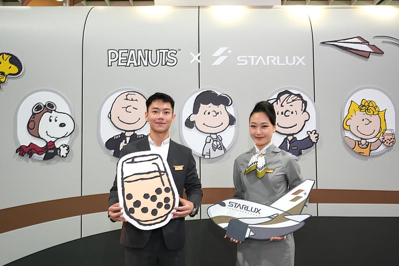 今年特別結合「SNOOPY星際漫遊」主題航班元素，邀旅客一同穿越未來之門